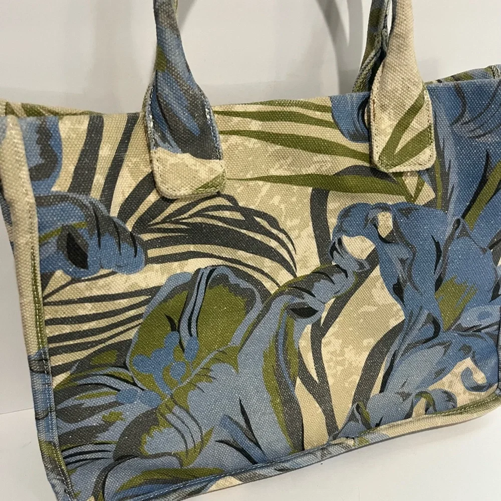 Unbranded canvas Tote Bag Womens‎ tan Green blue M/L Beach Overnight Extra Bag